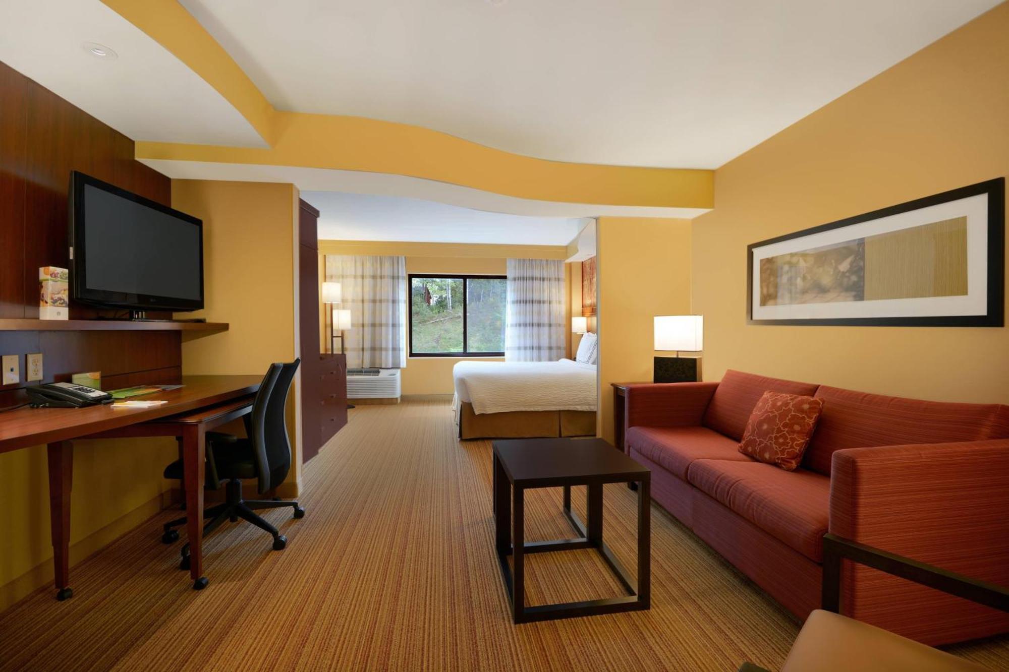 Отель Courtyard By Marriott Онеонта Экстерьер фото