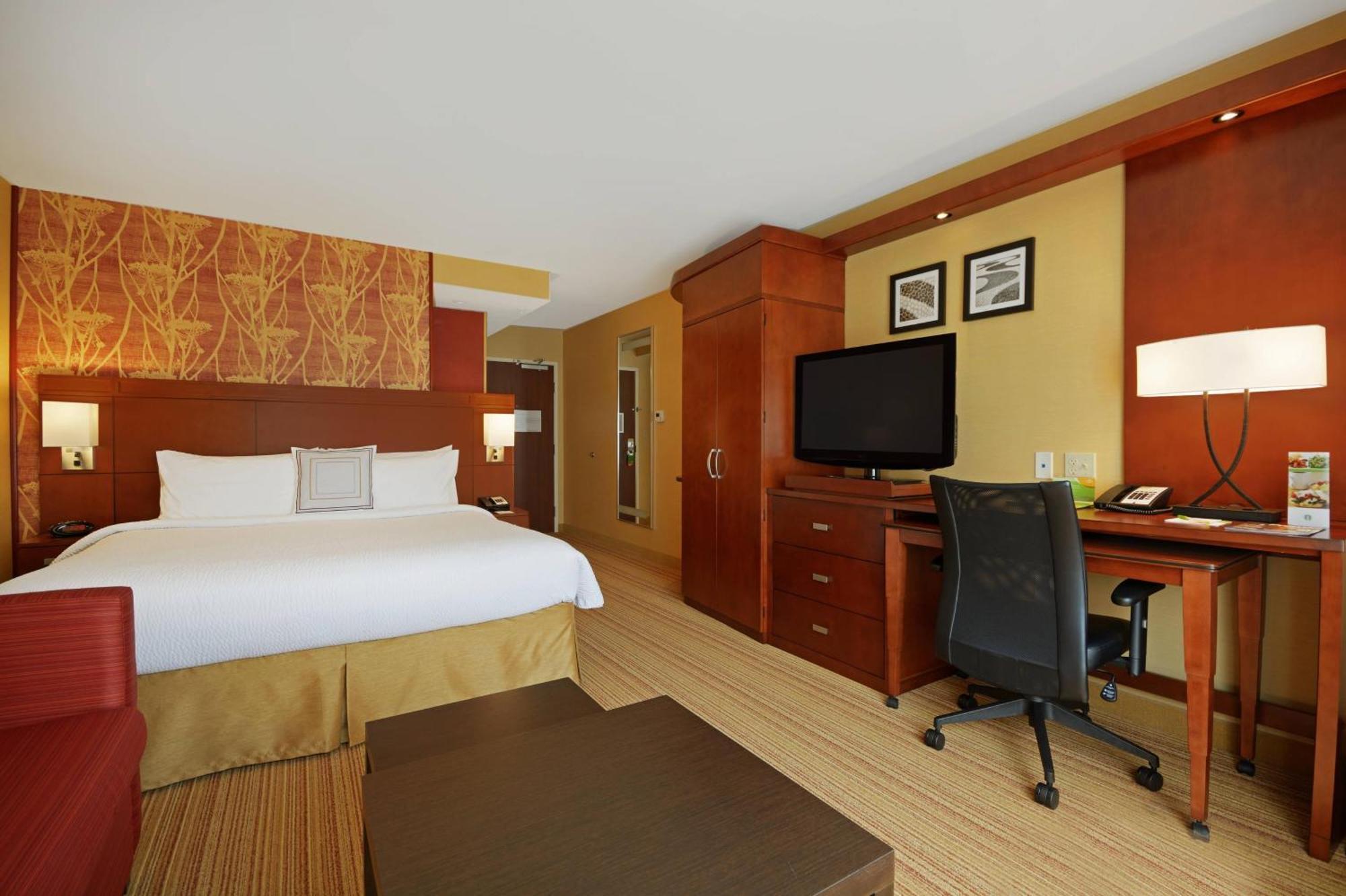 Отель Courtyard By Marriott Онеонта Экстерьер фото