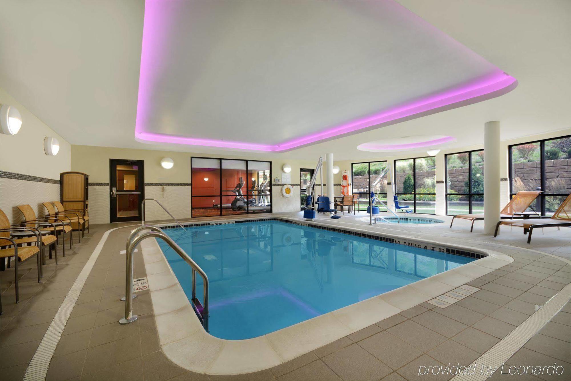 Отель Courtyard By Marriott Онеонта Экстерьер фото